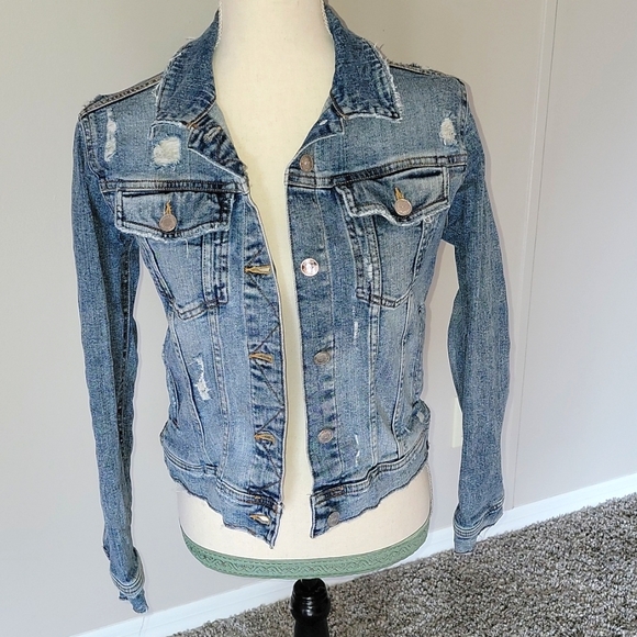Zara Jackets & Blazers - Zara Distressed Medium Wash Denim Jacket Y2K
